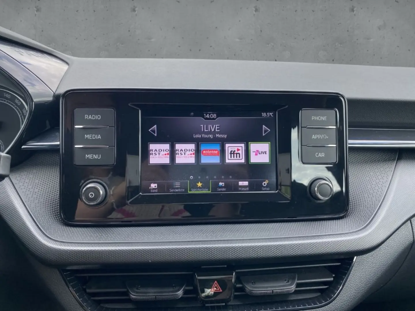 Fabia 1.0 MPI Klima LED SHZ PDC Front Assist