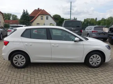 Fabia Active*LED*Assist-Paket*AppleCarPlay*PDC*