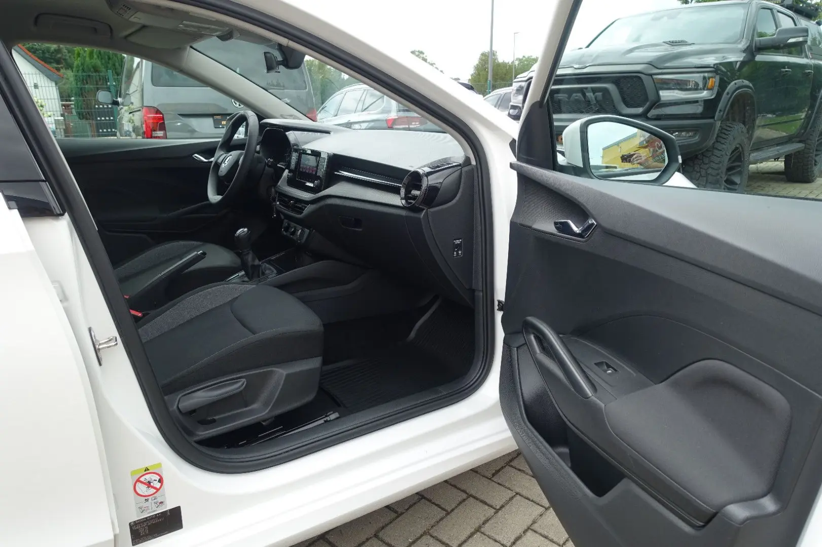 Fabia Active*LED*Assist-Paket*AppleCarPlay*PDC*