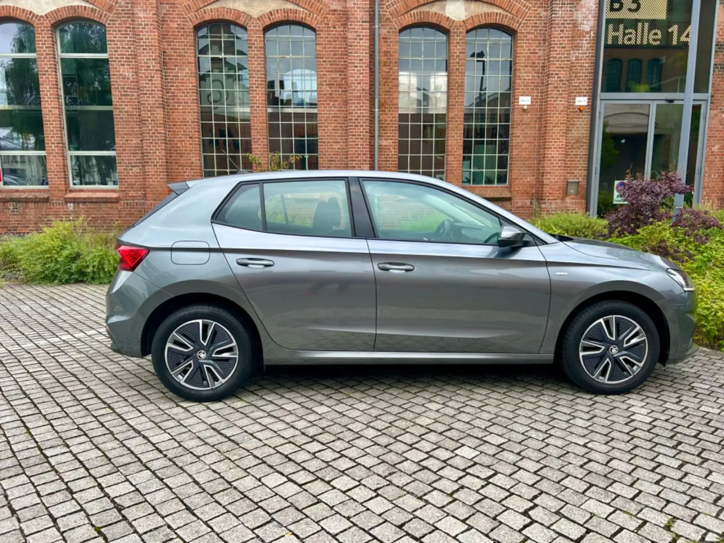 Fabia Tour 70KW,Allu,PDC,Sitzheizung,LED,SpurAsi