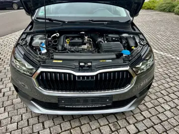Fabia Tour 70KW,Allu,PDC,Sitzheizung,LED,SpurAsi