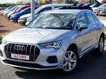 Q3 40 TFSI qu. advanced 18Z  VC APP LED Navi