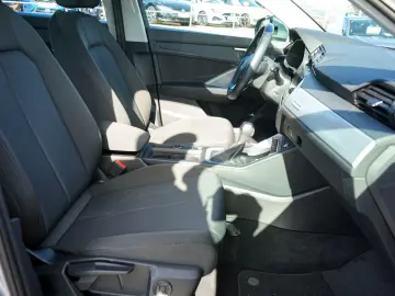 Q3 40 TFSI qu. advanced 18Z  VC APP LED Navi
