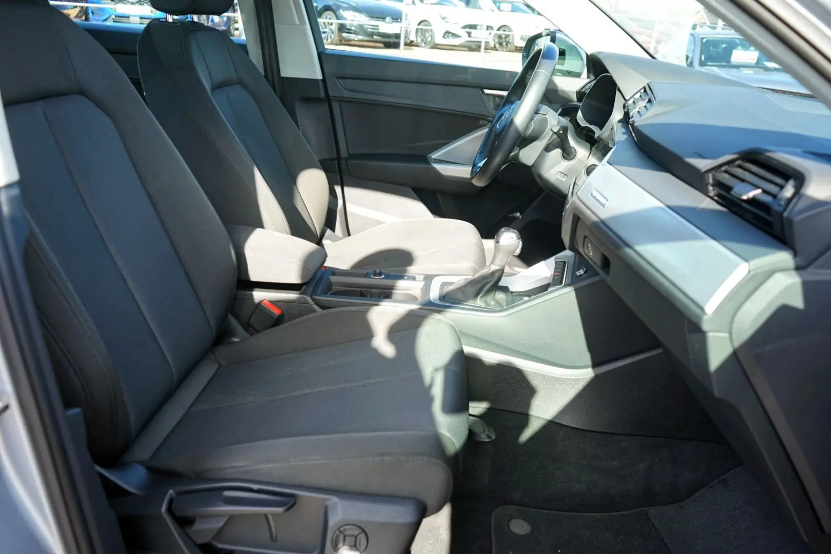 Q3 40 TFSI qu. advanced 18Z  VC APP LED Navi
