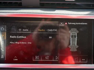 Q3 40 TFSI qu. advanced 18Z  VC APP LED Navi