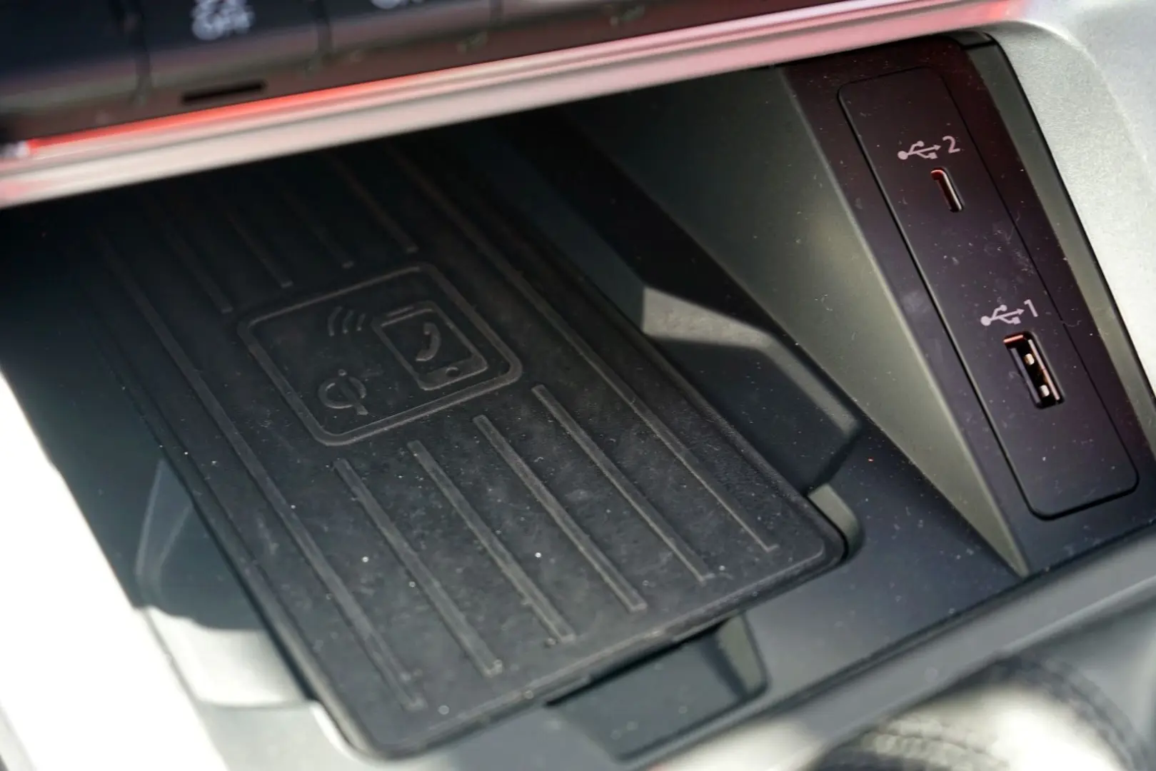 Q3 40 TFSI qu. advanced 18Z  VC APP LED Navi