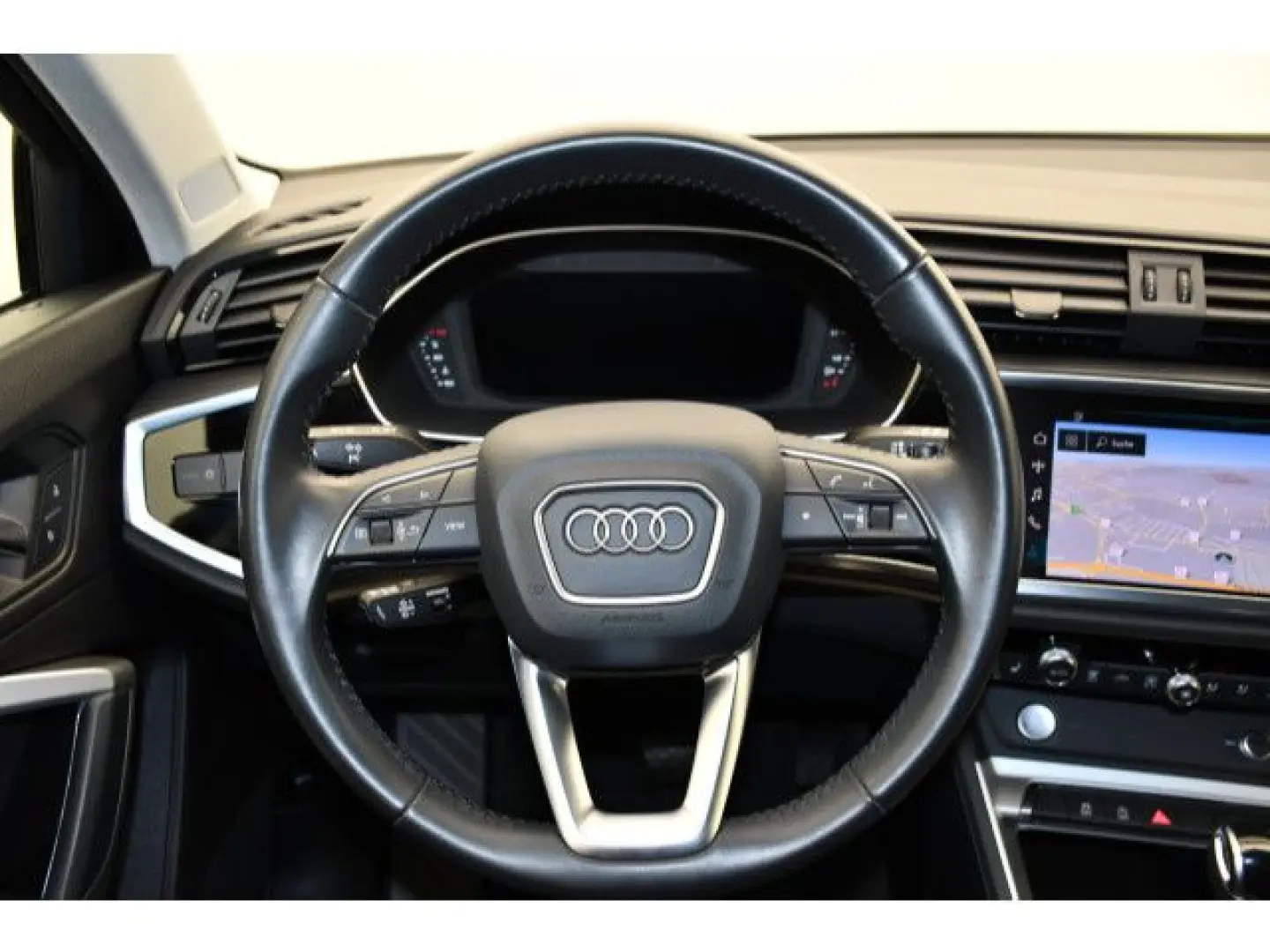 Q3 40 TFSI quattro S tronic advanced NAVI/LED/Vo