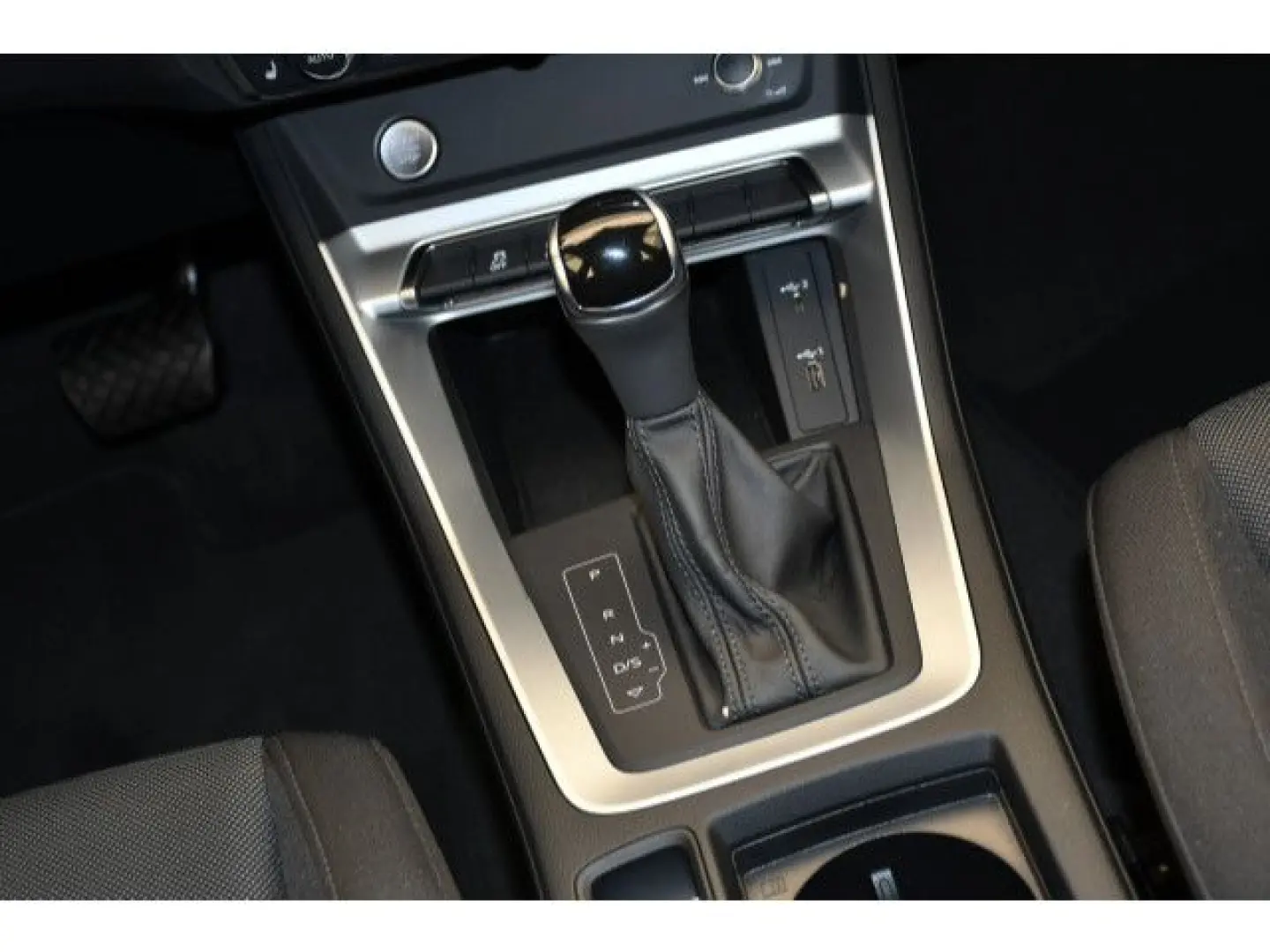Q3 40 TFSI quattro S tronic advanced NAVI/LED/Vo