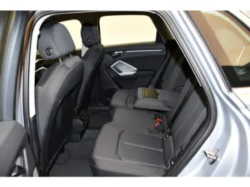 Q3 40 TFSI quattro S tronic advanced NAVI/LED/Vo
