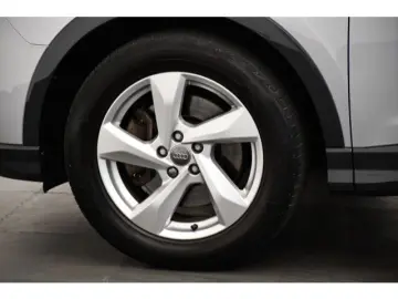 Q3 40 TFSI quattro S tronic advanced NAVI/LED/Vo