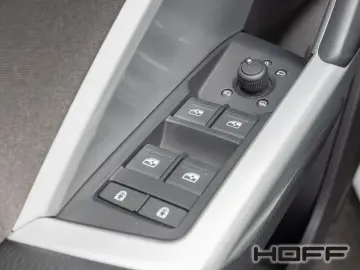 Q3 40 TFSI quattro Navi 18 Zoll Privacy Sound