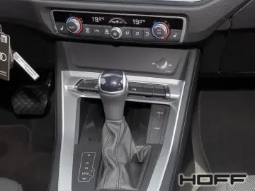 Q3 40 TFSI quattro Navi 18 Zoll Privacy Sound