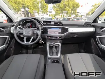 Q3 40 TFSI quattro Navi 18 Zoll Privacy Sound