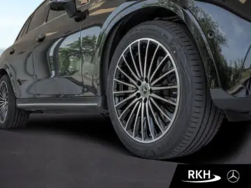 GLC 200 4M AMG Line Pano/Distr./360°/Totw./AHK
