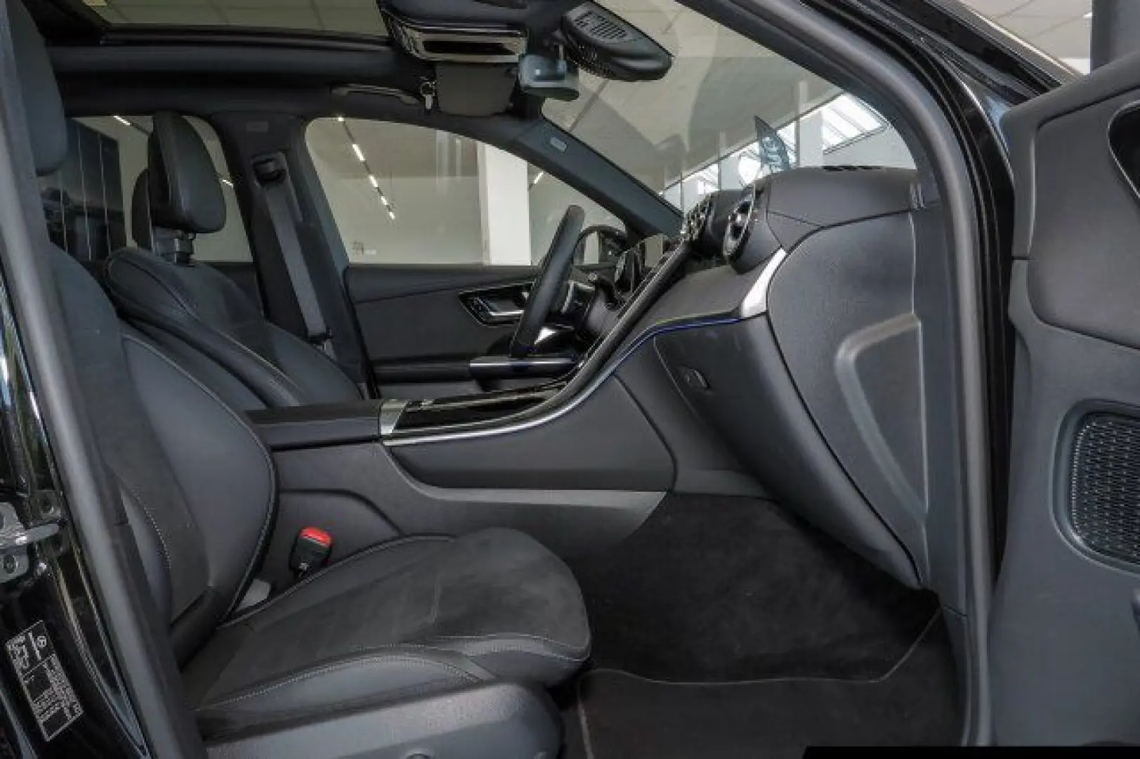 GLC 200 4M AMG Line Pano/Distr./360°/Totw./AHK