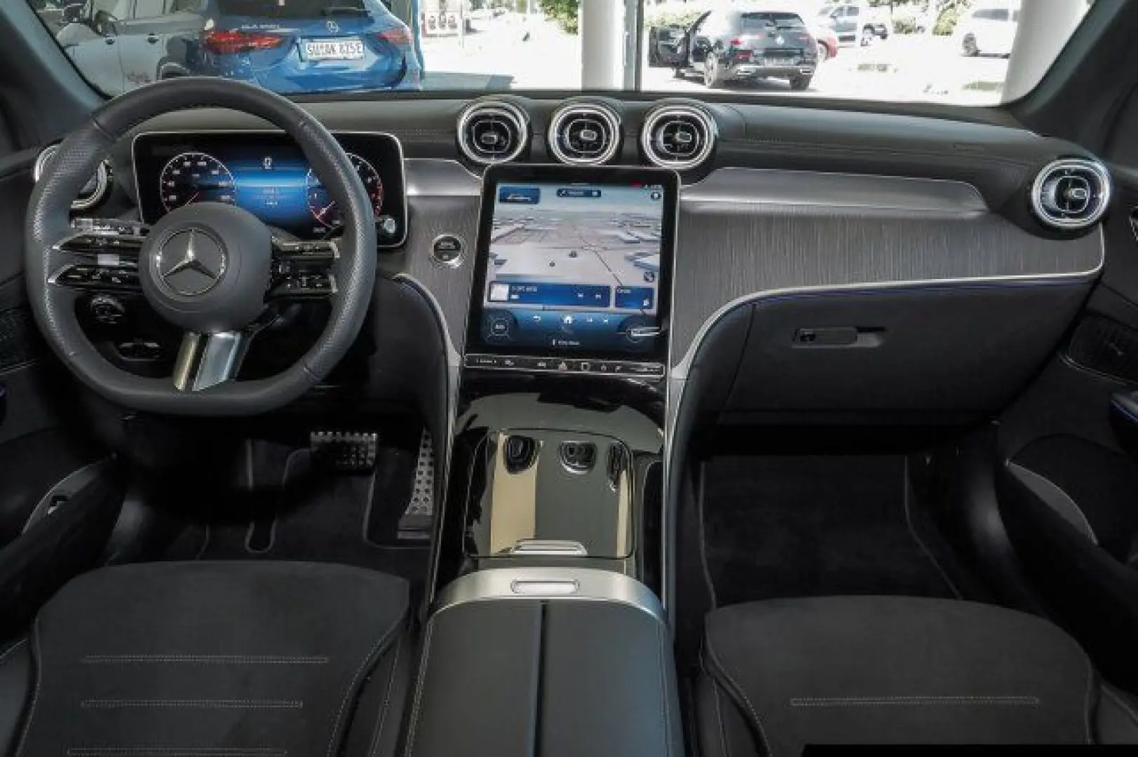 GLC 200 4M AMG Line Pano/Distr./360°/Totw./AHK