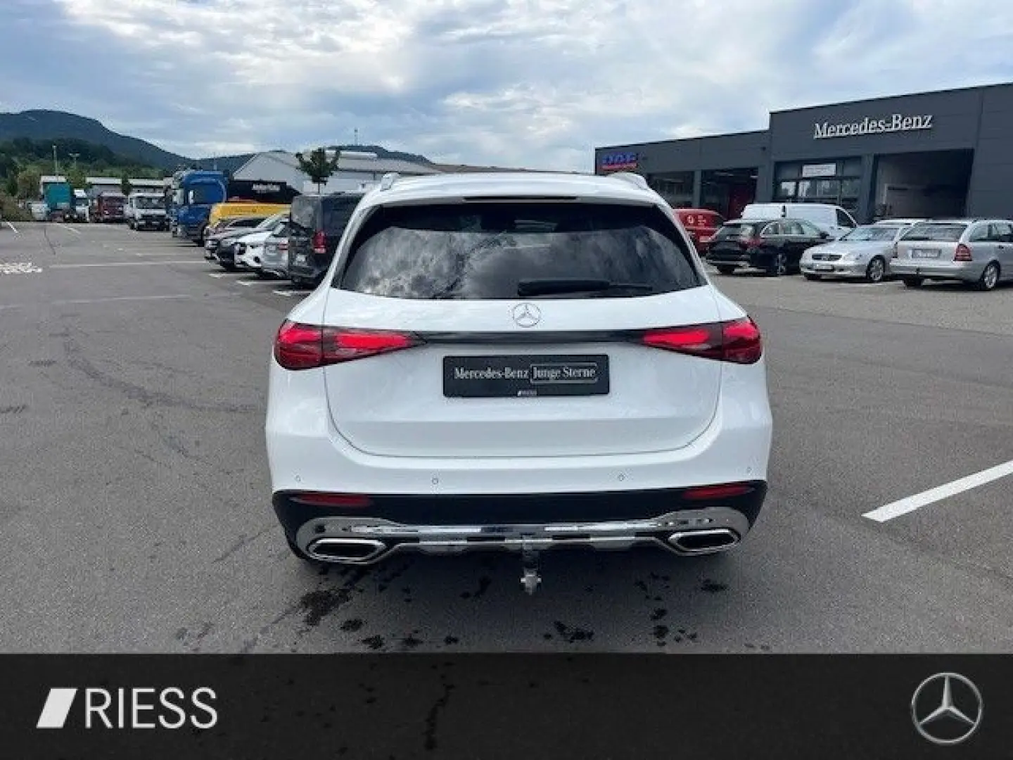 GLC 200 4M Avantgarde Navi LED AHK MBUX Kamera 1