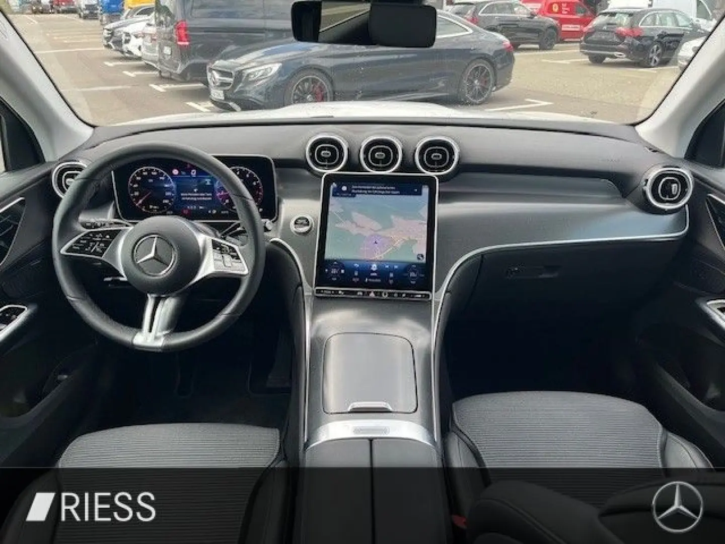 GLC 200 4M Avantgarde Navi LED AHK MBUX Kamera 1