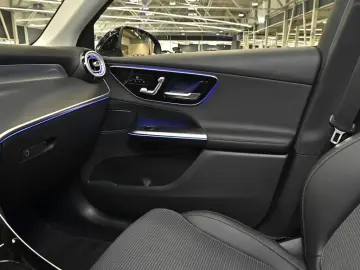 GLC 200 4M Avantgarde Advanced+ LED Navi Kamera