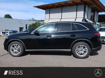 GLC 200 4M Avantgarde Navi LED AHK MBUX Kamera 1