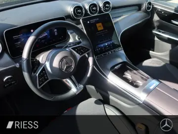GLC 200 4M Avantgarde Navi LED AHK MBUX Kamera 1