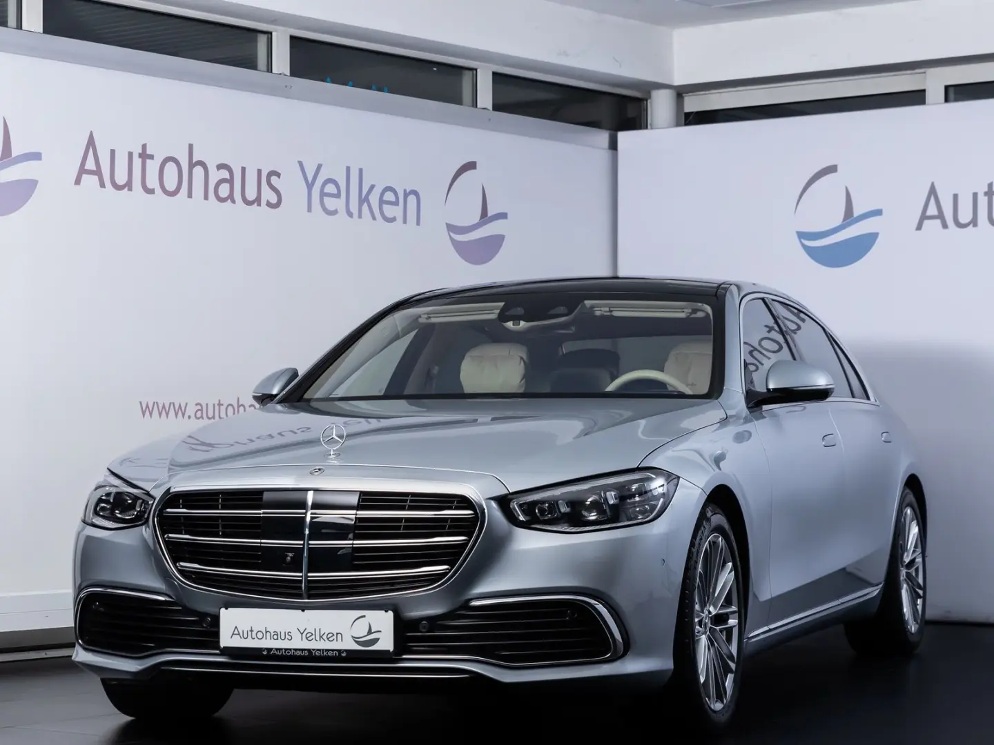 S 580 4Matic L AHK*STD-HZ*PANO*CHAUFFEUR*D-LIGHT
