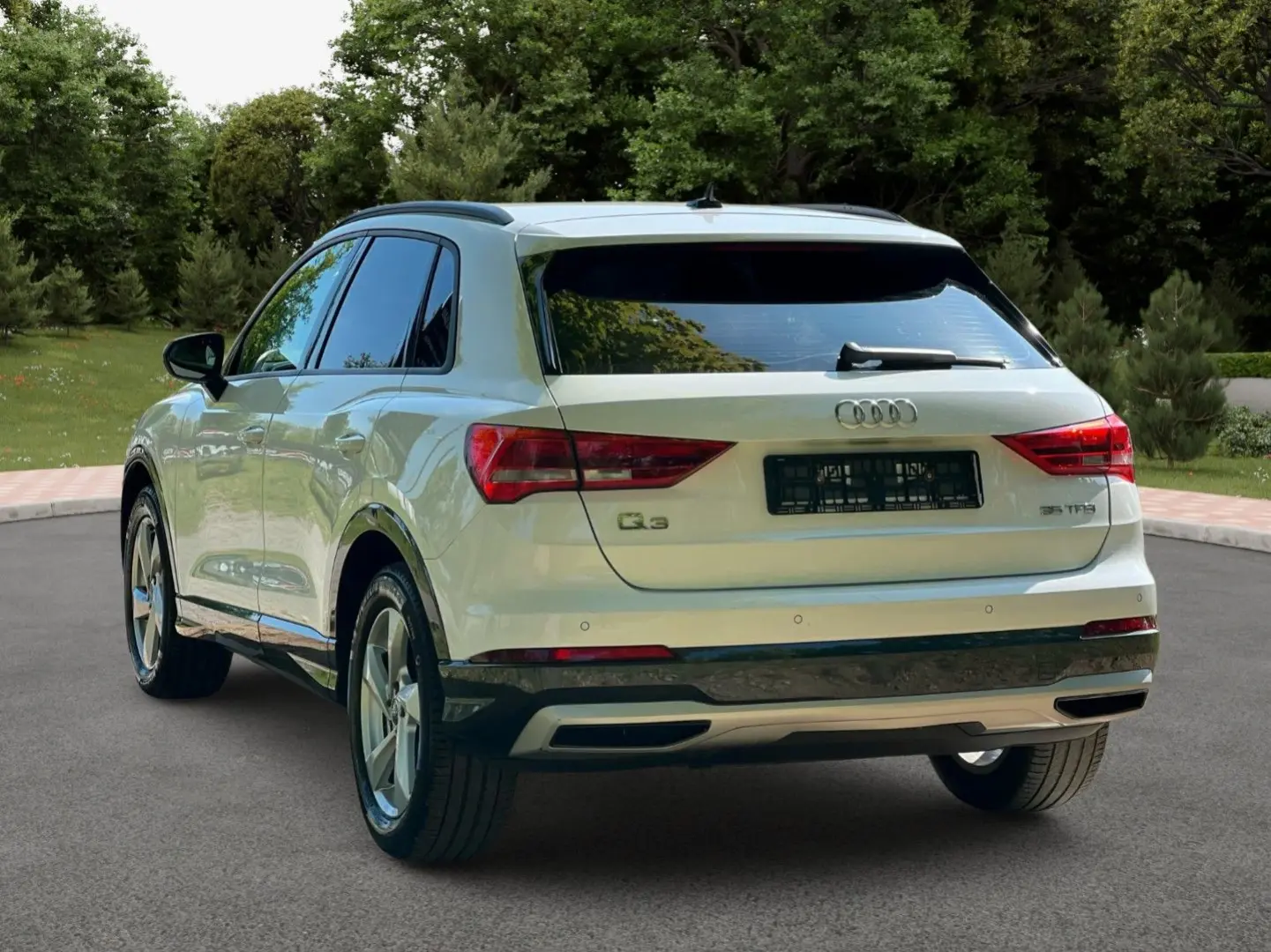 Q3 35 TFSI advanced *76.TKM*Automatik*