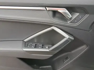 Q3 Sportback S line 45 TFSIe S tronic NAV 19