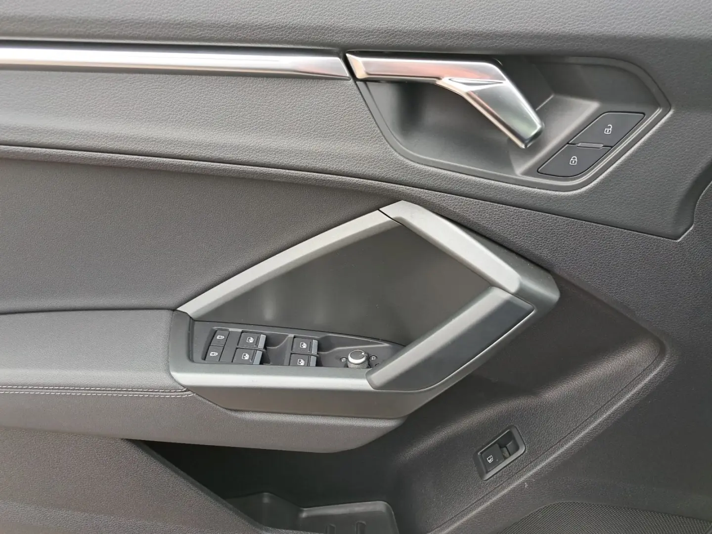 Q3 Sportback S line 45 TFSIe S tronic NAV 19