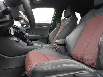 Q3 Sportback S line 45 TFSIe S tronic NAV 19
