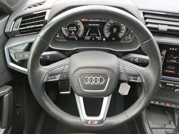 Q3 Sportback S line 45 TFSIe S tronic NAV 19