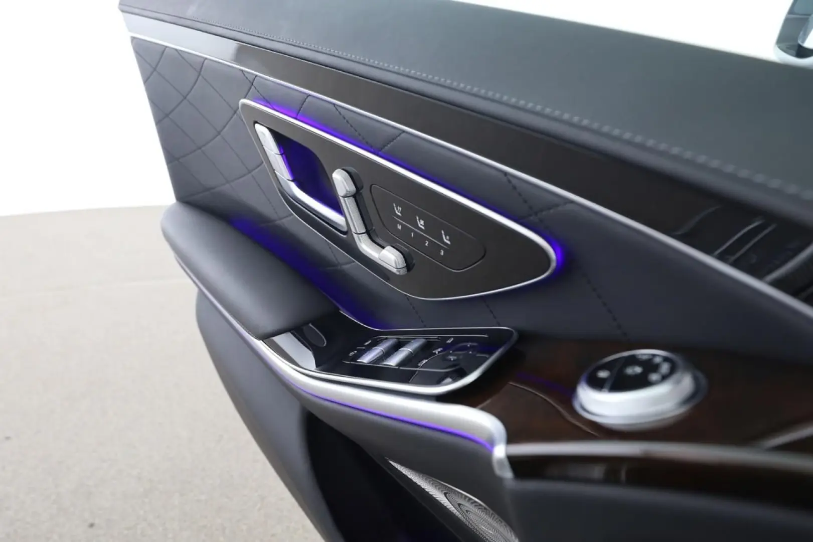 S 500 4M Lang AMG Exklusiv Fond-TV Pano Massage