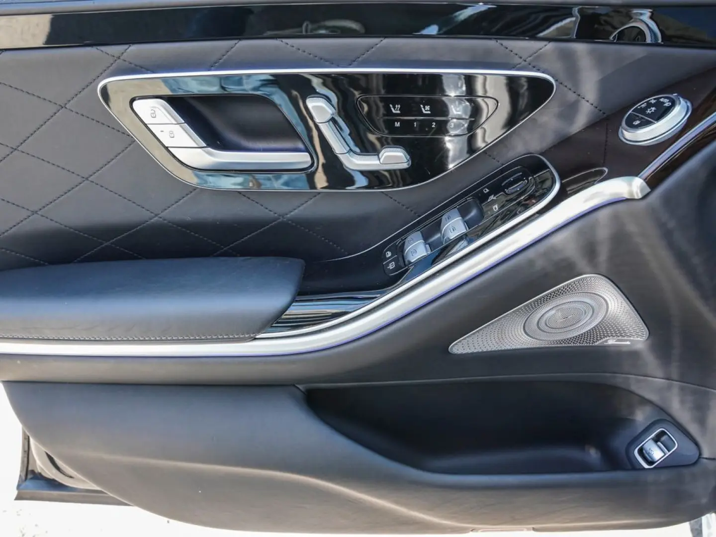 S 580 4M L AMG-LINE EXCLUSIVE CHAUFFEUR UPE:198.