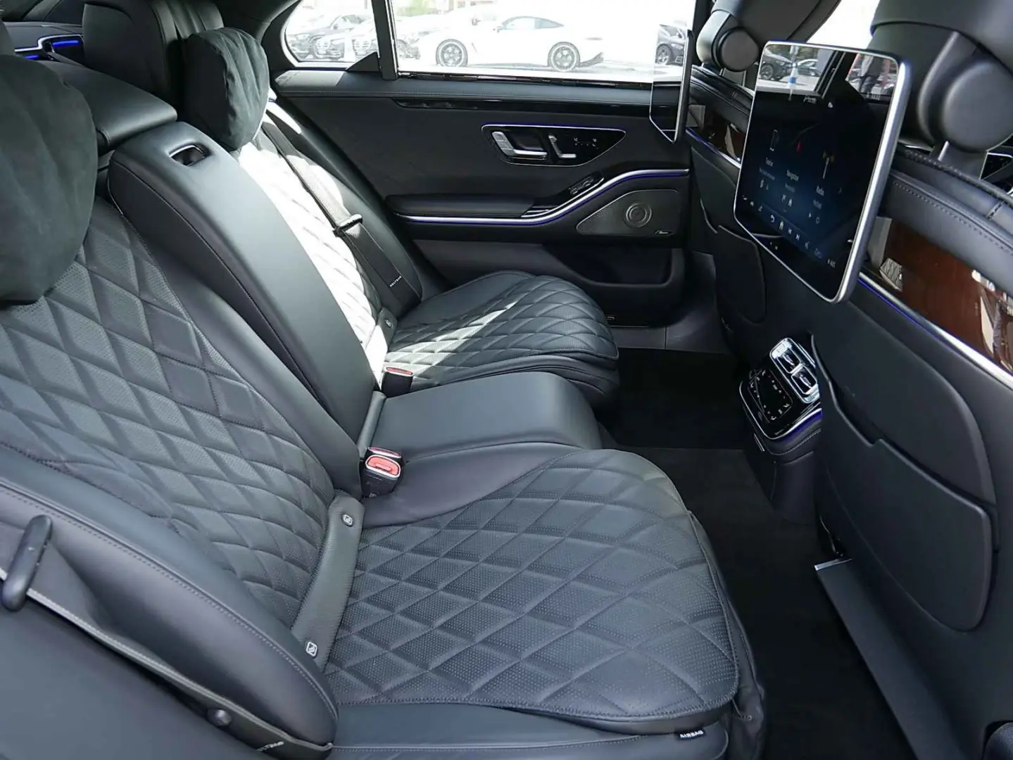 S 580 4M Limo lang AMG DRIVEPILOT+HUD+DIGITALLED+TV