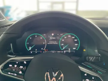 Touareg R-Line 3,0 TDI Nav*Pano*StHzg*Niveau*Dyn