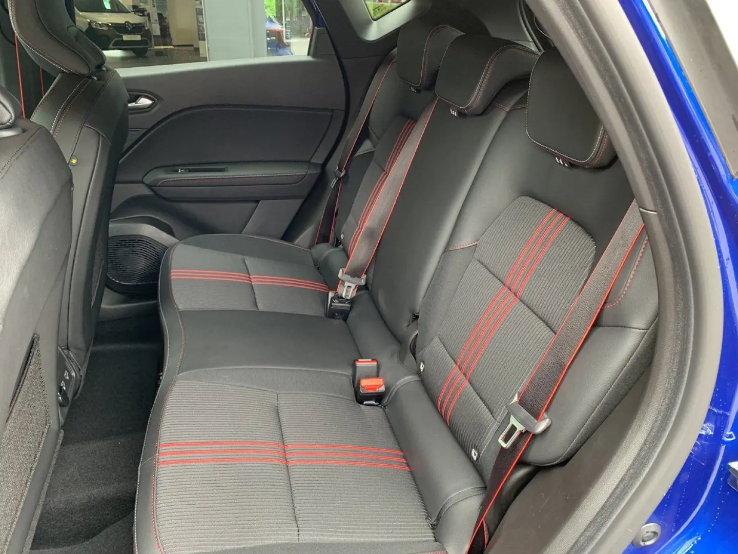 Captur R.S. LINE E-TECH PLUG-IN 160 NAVI+LED+SHZ