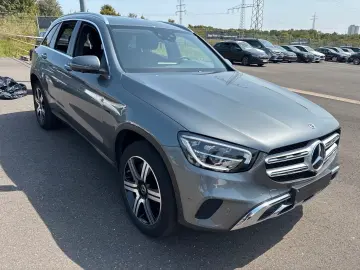 GLC300e 4M 360 KEYGO LED CARPLAY NAVI DIGITAL-TA