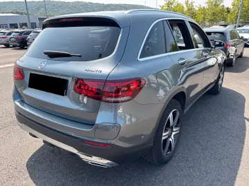 GLC300e 4M 360 KEYGO LED CARPLAY NAVI DIGITAL-TA