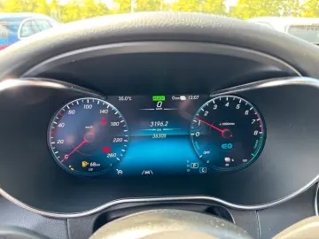 GLC300e 4M 360 KEYGO LED CARPLAY NAVI DIGITAL-TA
