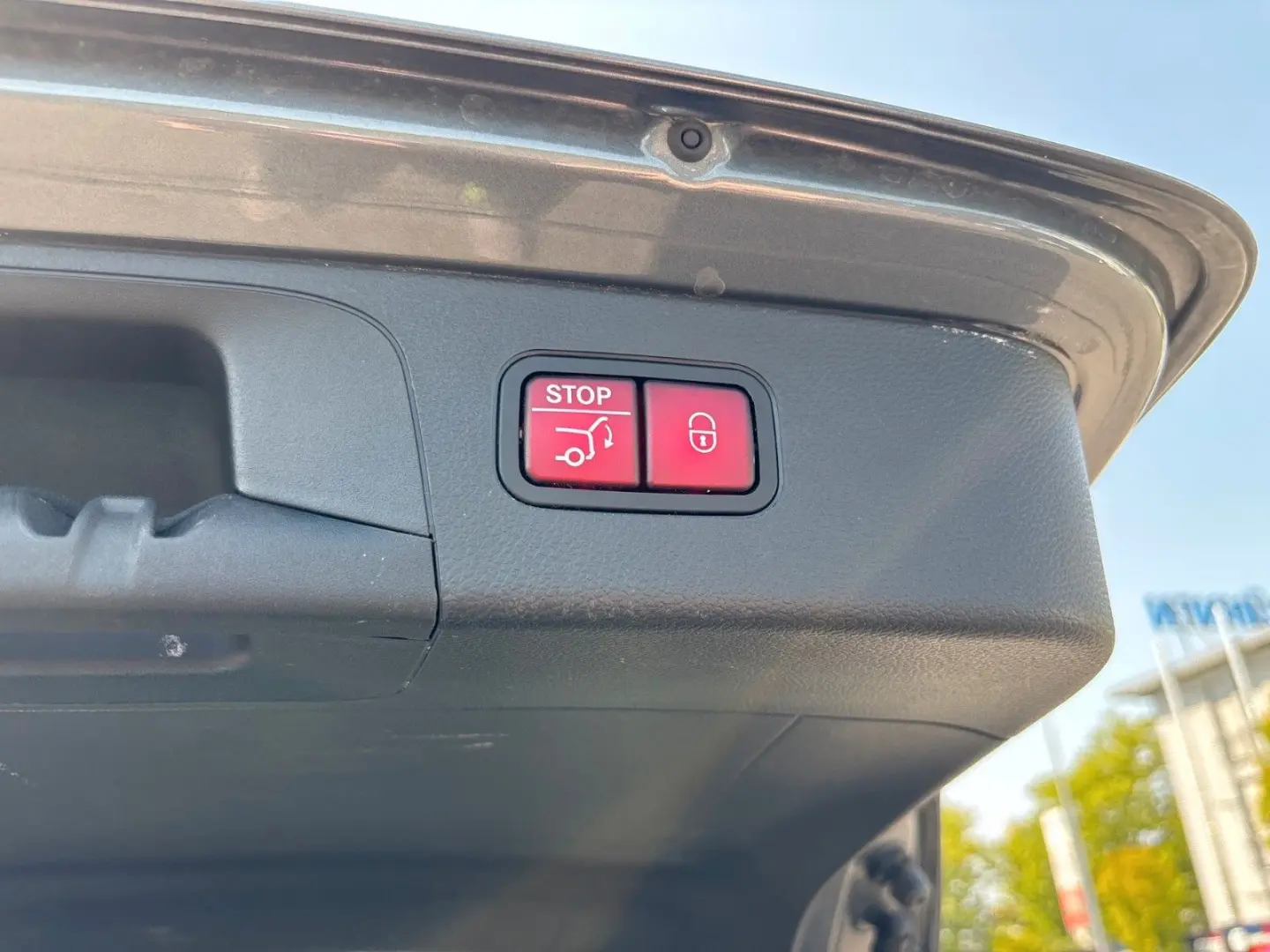 GLC300e 4M 360 KEYGO LED CARPLAY NAVI DIGITAL-TA