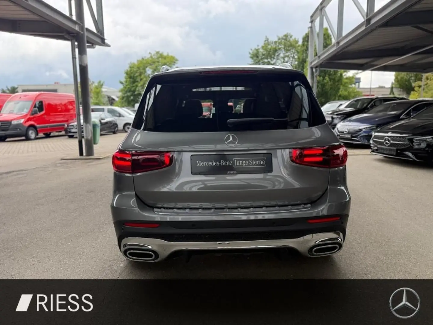GLB 220 d 4M AMG Sport Pano AHK 7 Sitze Ambi 360