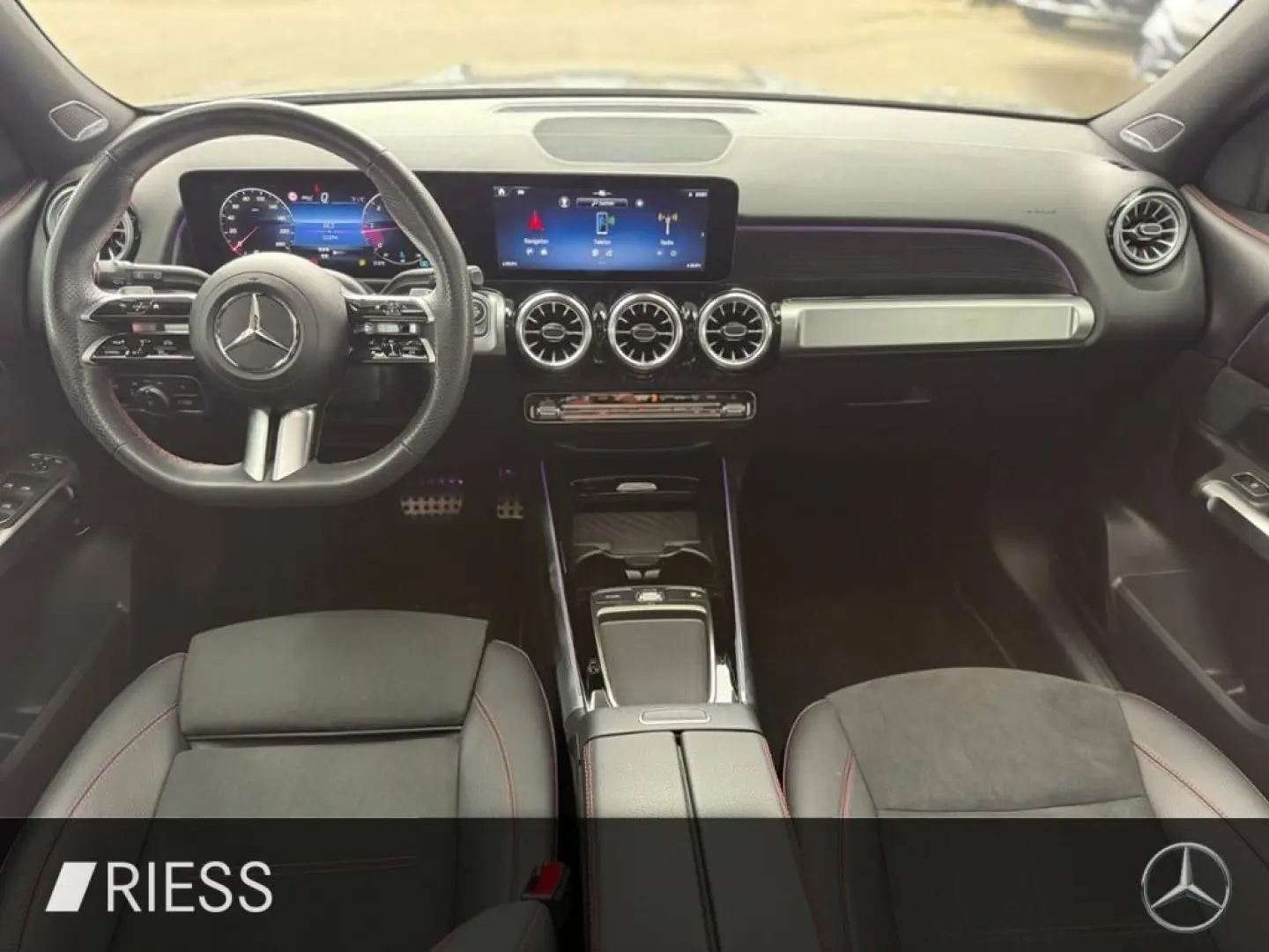 GLB 220 d 4M AMG Sport Pano AHK 7 Sitze Ambi 360