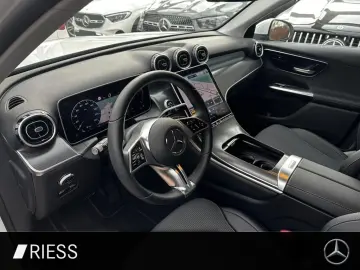 GLC 200 4M PDC SHZ LED SpurH Navi LM el.Heck