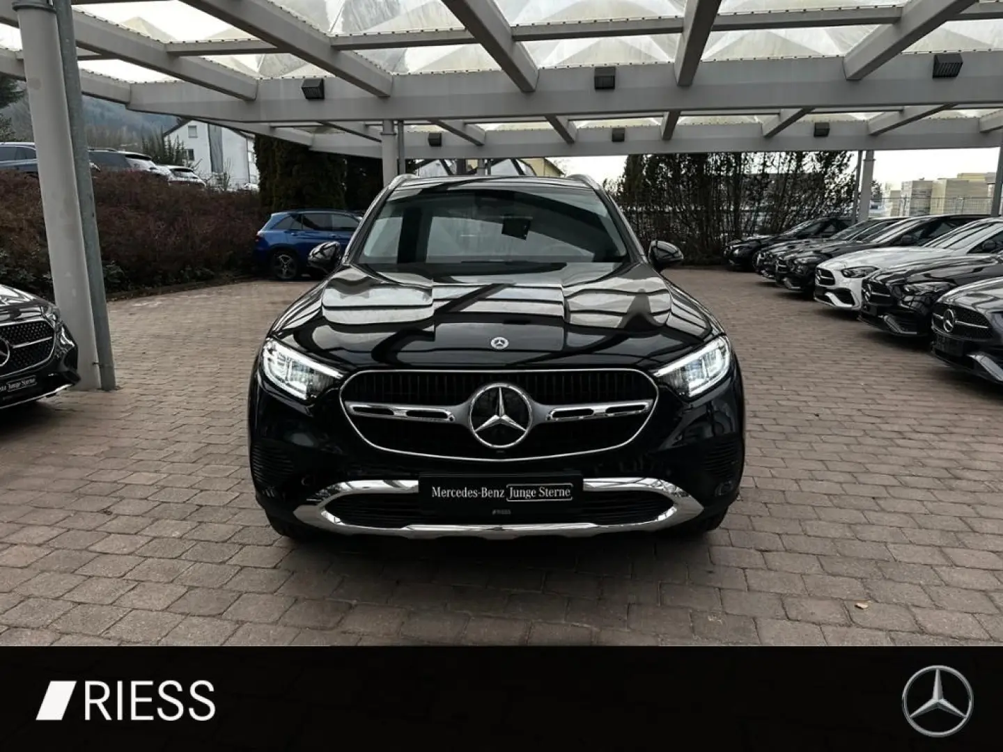 GLC 200 4M PDC SHZ LED SpurH Navi LM el.Heck