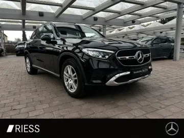 GLC 200 4M PDC SHZ LED SpurH Navi LM el.Heck