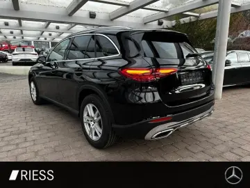 GLC 200 4M PDC SHZ LED SpurH Navi LM el.Heck