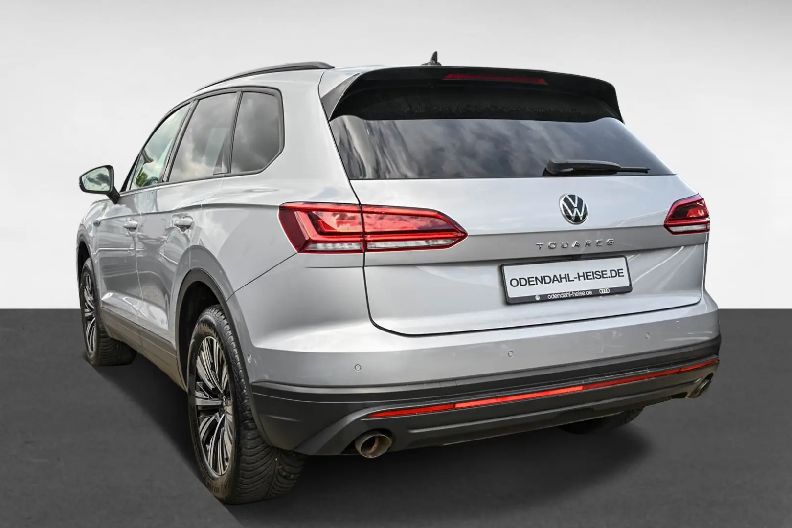 Touareg 3.0 TDI 4MOTION Tiptronic MASSAGE/ PANO/