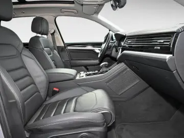 Touareg 3.0 TDI 4MOTION Tiptronic MASSAGE/ PANO/
