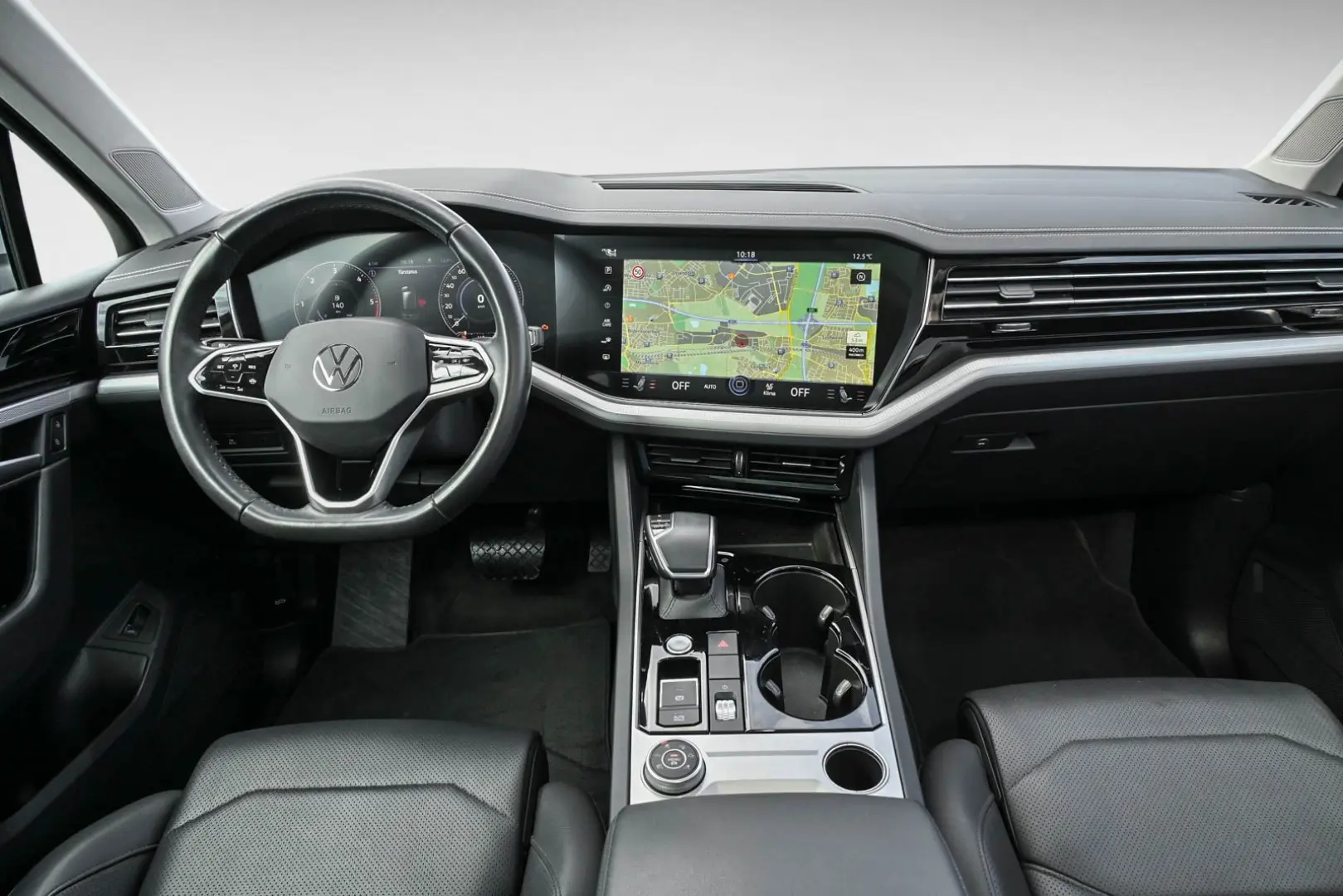 Touareg 3.0 TDI 4MOTION Tiptronic MASSAGE/ PANO/