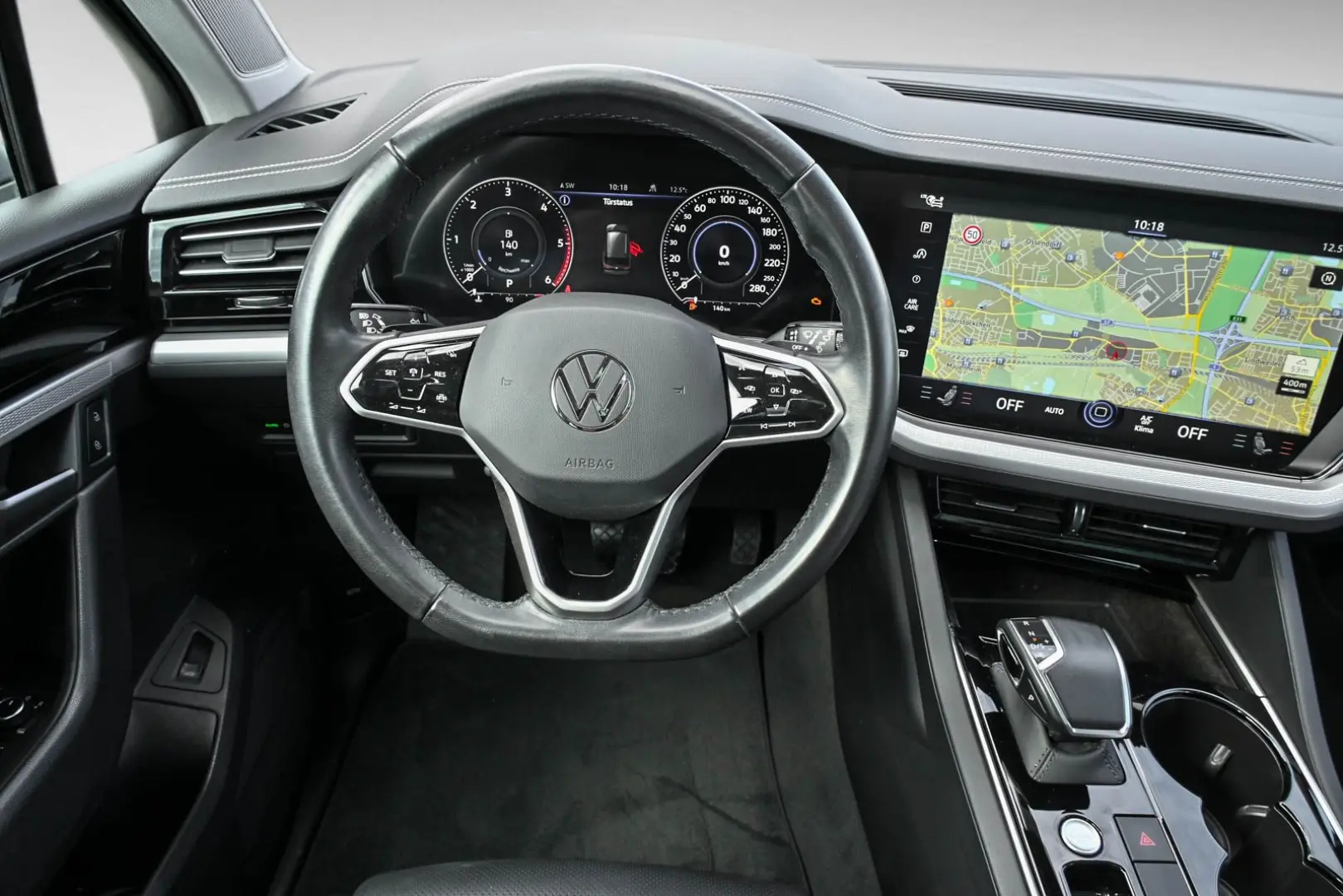 Touareg 3.0 TDI 4MOTION Tiptronic MASSAGE/ PANO/